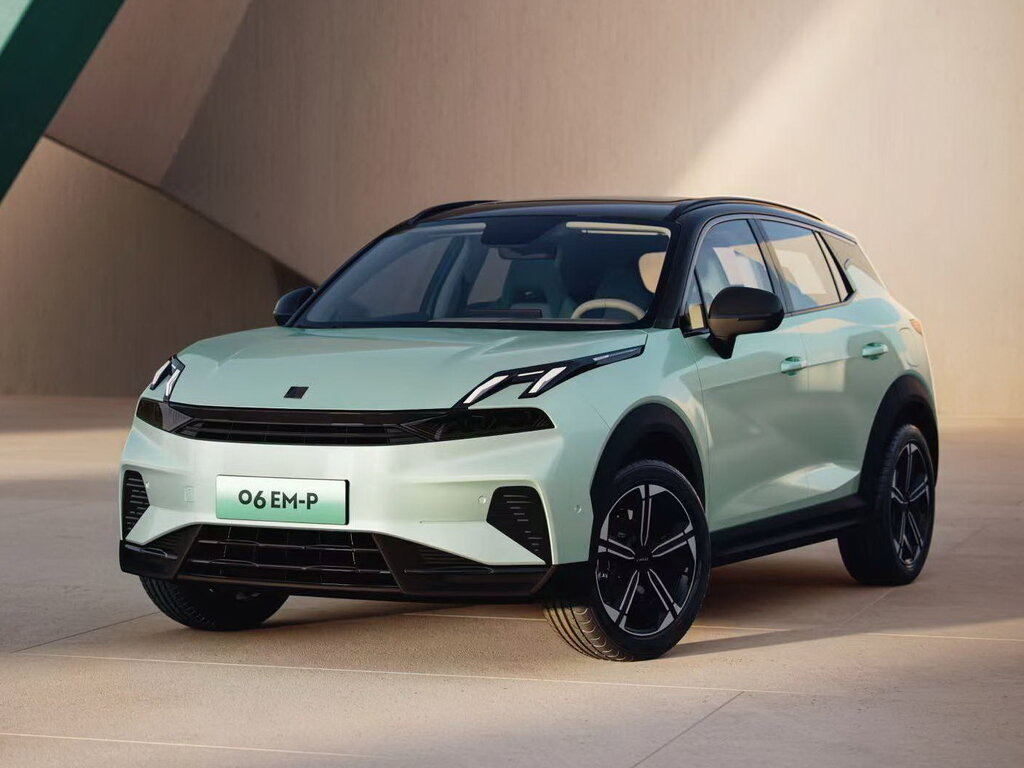 Lynk & Co 06 — совместим с GPS-модулем HWGPS